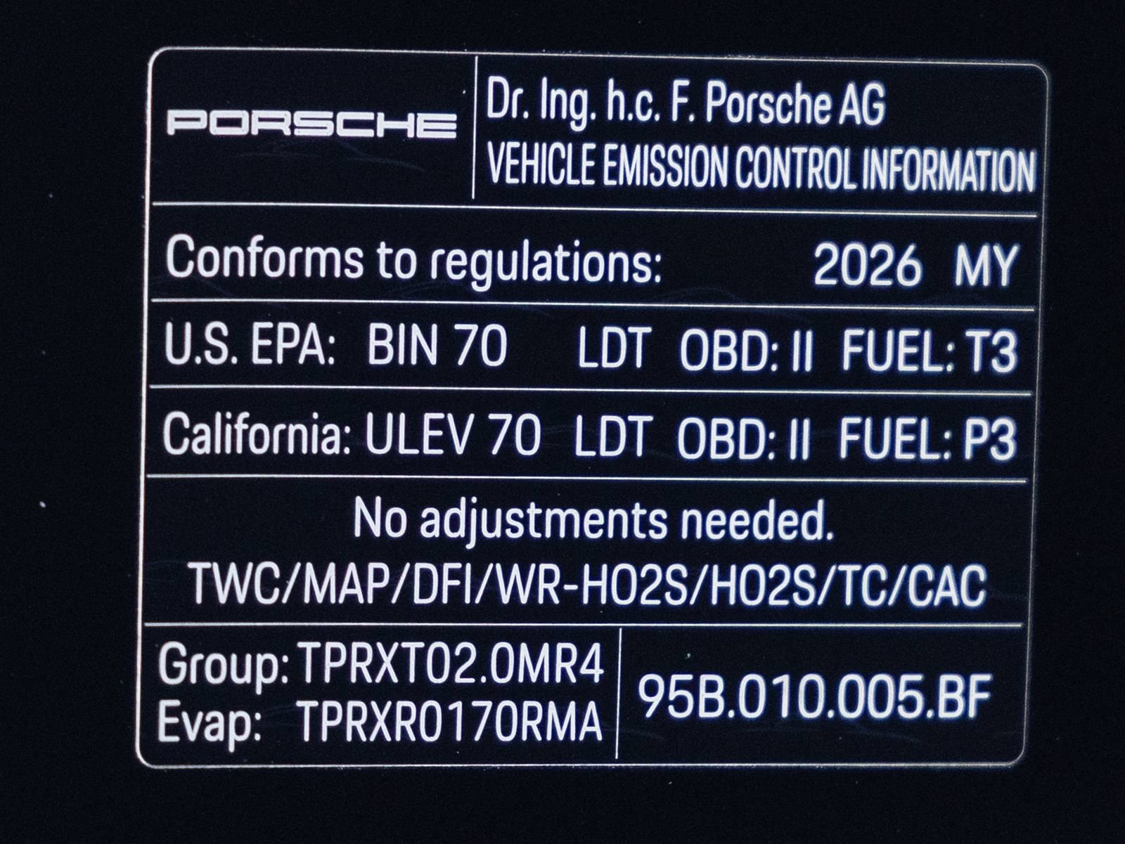Certified 2026 Porsche Macan AWD/4WD image 37