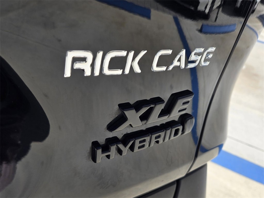 Used 2024 Toyota RAV4 XLE image 15