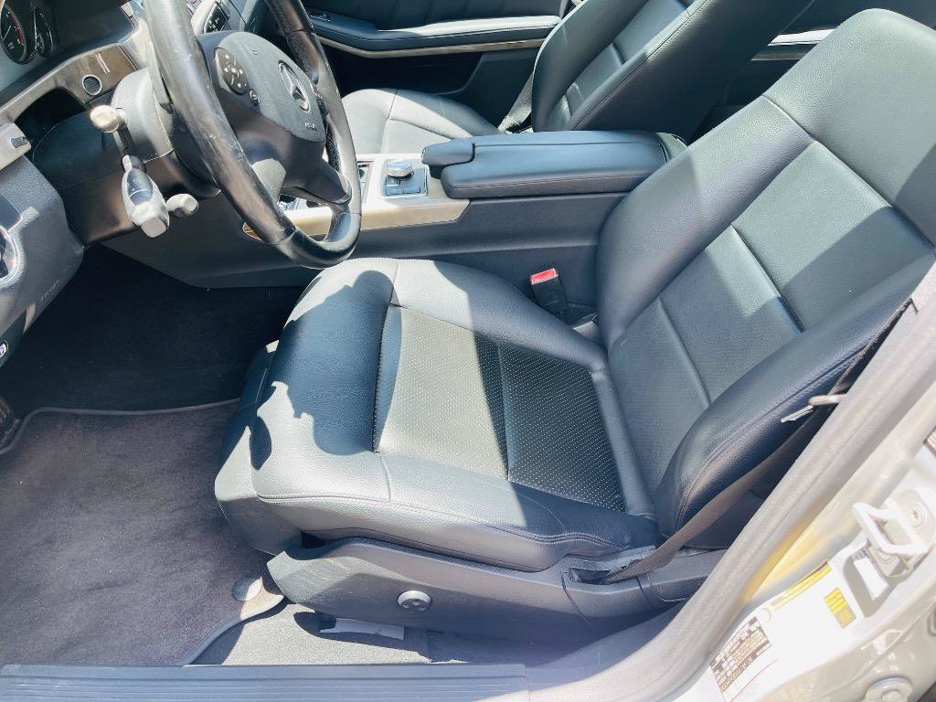 Used 2010 Mercedes-Benz E 350 Sedan image 20