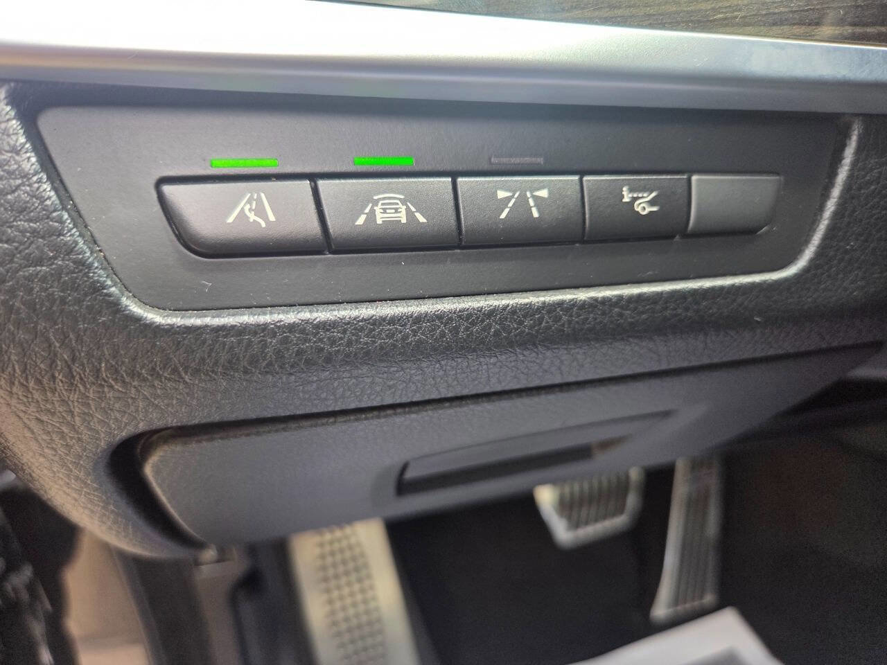 Used 2015 BMW 550i Sedan image 19