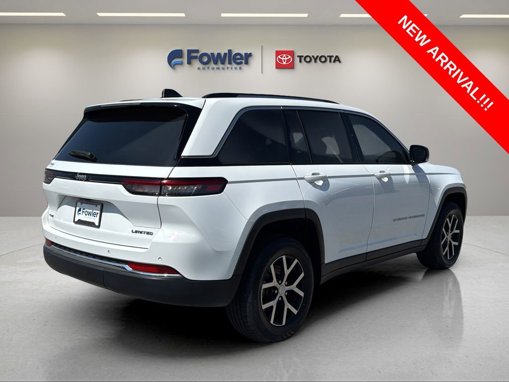 Used 2023 Jeep Grand Cherokee Limited image 7