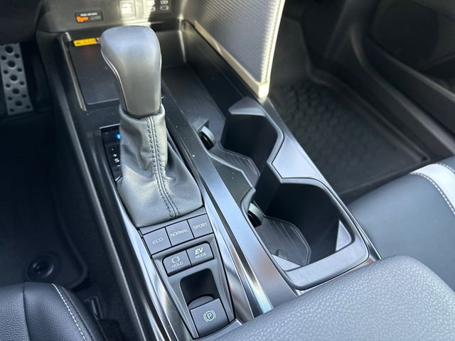 Used 2026 Toyota Camry SE FWD image 23