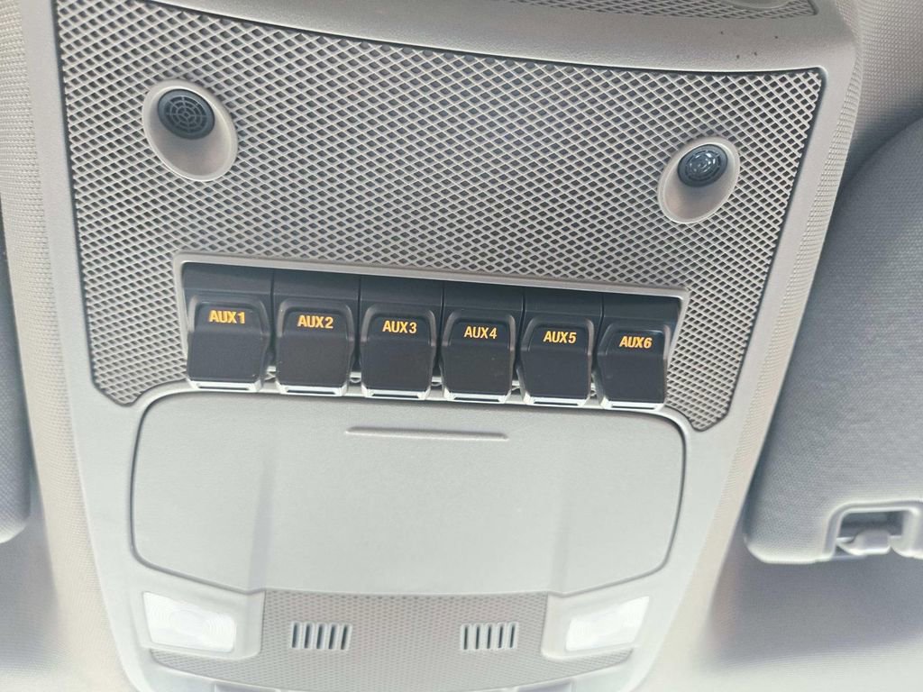 Used 2020 Ford F350 XLT image 34