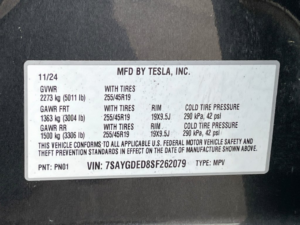 Used 2025 Tesla Model Y Long Range RWD image 32
