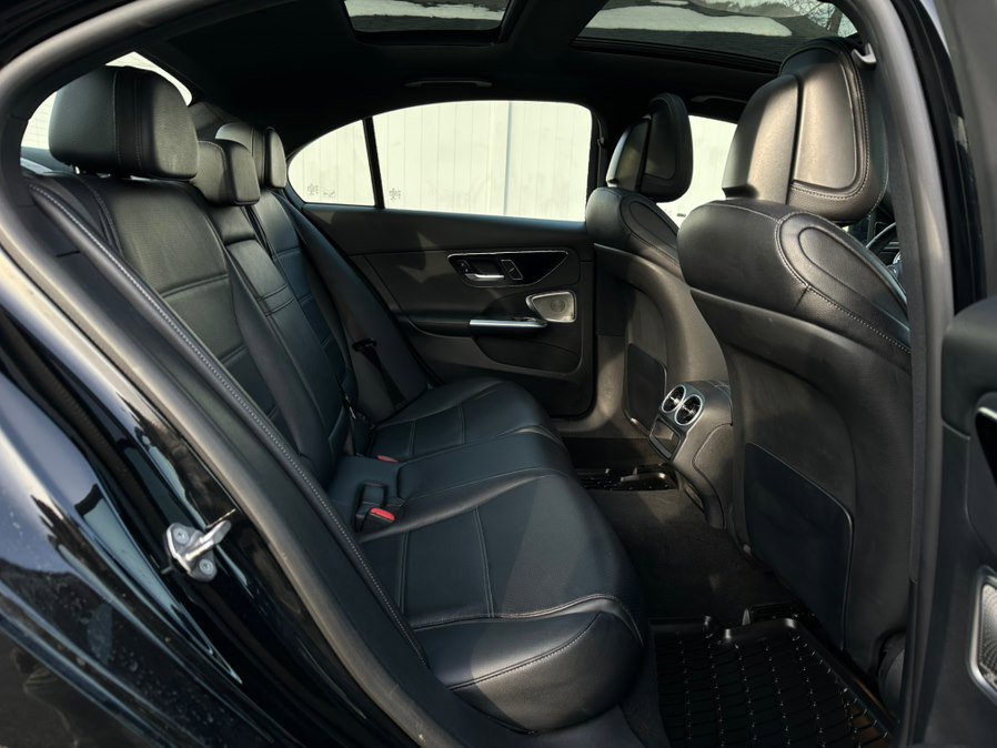 Used 2022 Mercedes-Benz C 300 4MATIC Sedan image 22