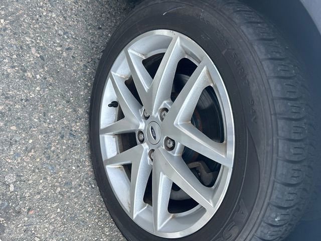 Used 2012 Ford Fusion SEL image 2