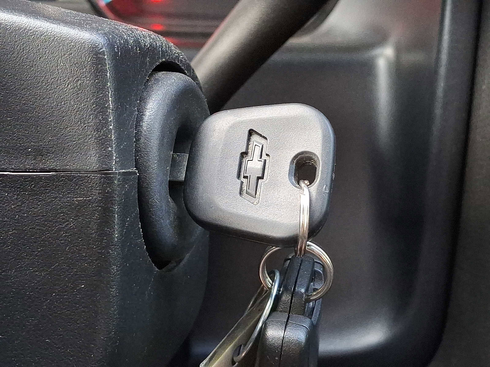 Used 2018 Chevrolet Silverado 1500 LT w/ Max Trailering Package image 15