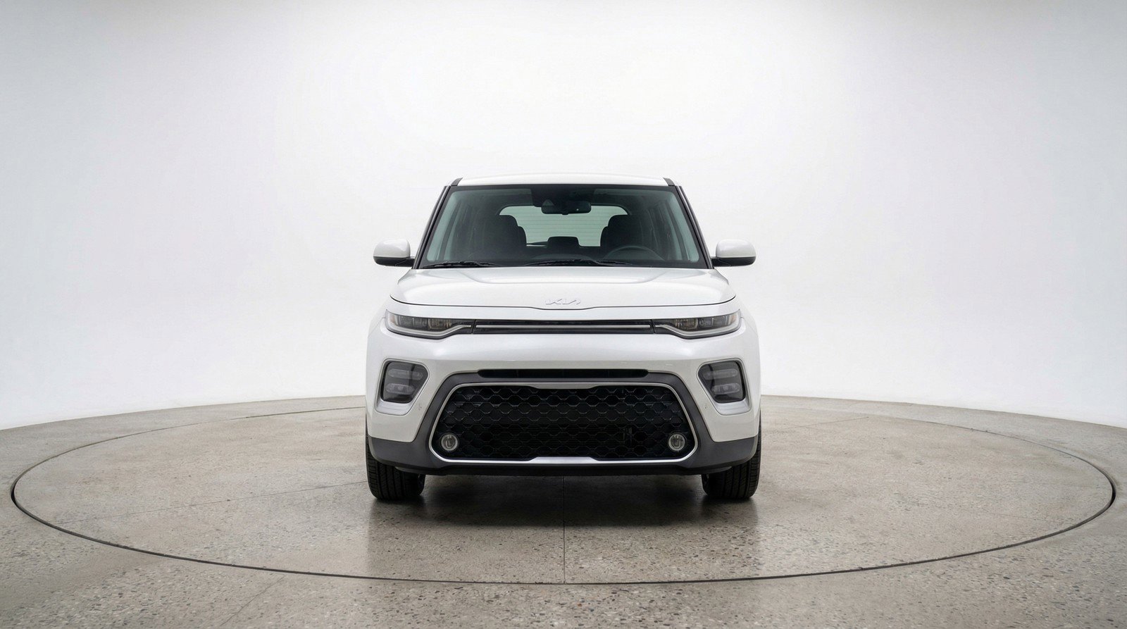 Used 2025 Kia Soul LX w/ LX Technology Package image 2