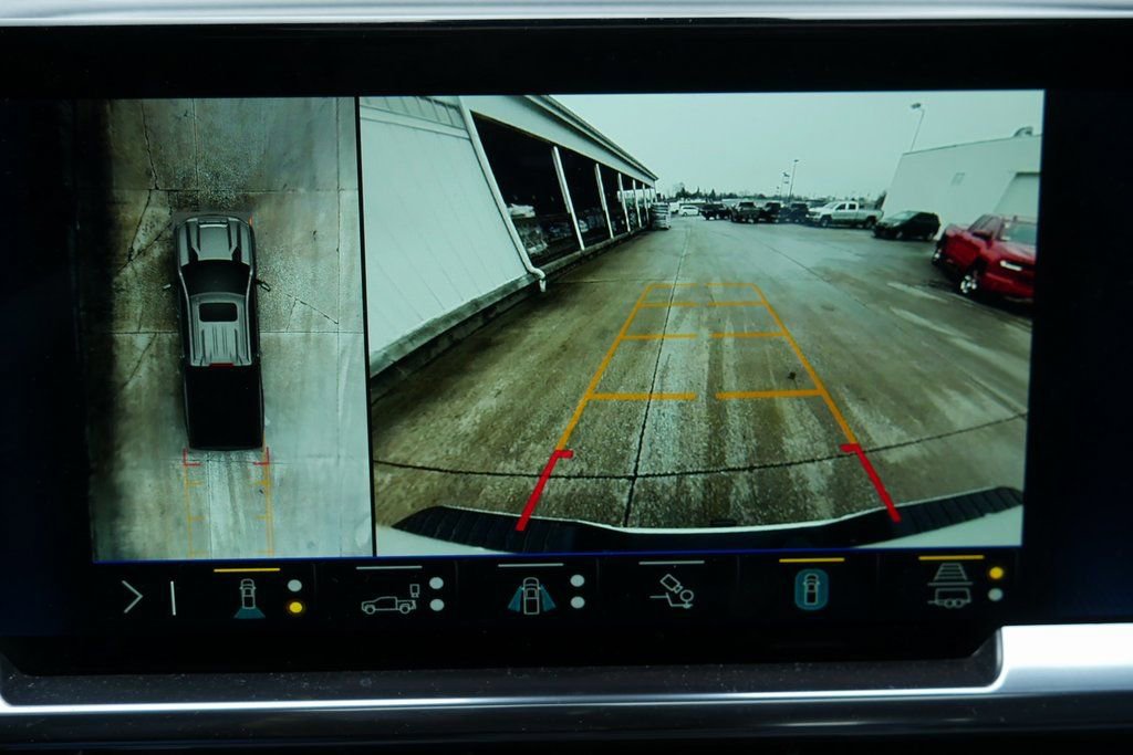 Used 2024 Chevrolet Silverado 2500 High Country w/ High Country Premium Package image 17