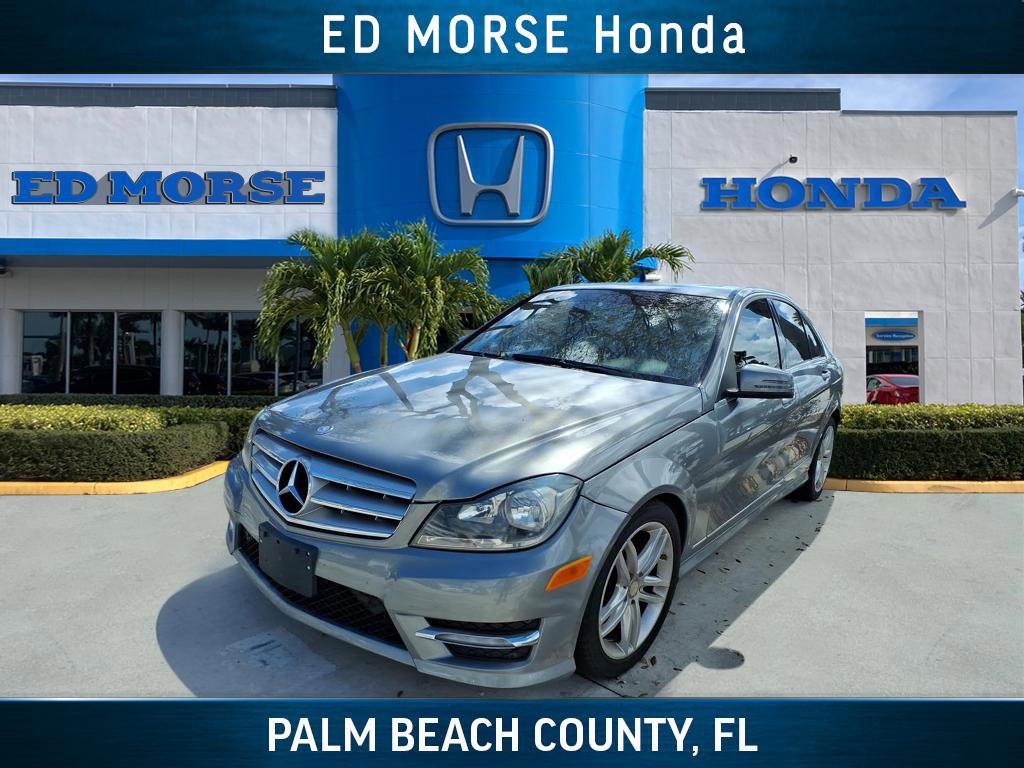 Used 2013 Mercedes-Benz C 300 4MATIC Sedan video 1