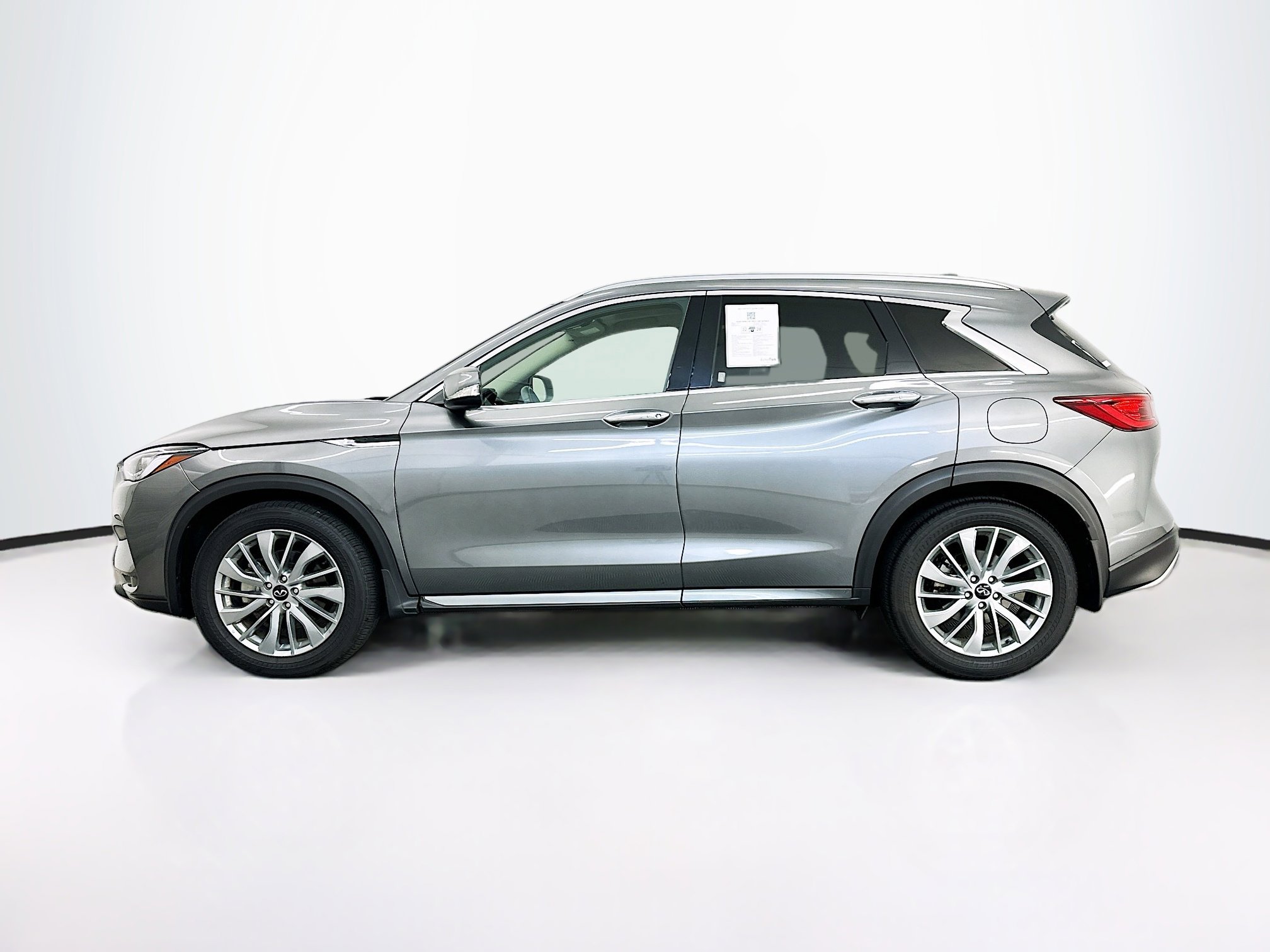 Used 2023 INFINITI QX50 Luxe AWD/4WD image 4