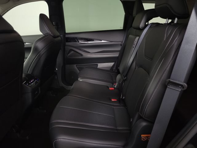 Certified 2025 INFINITI QX60 Pure FWD image 14
