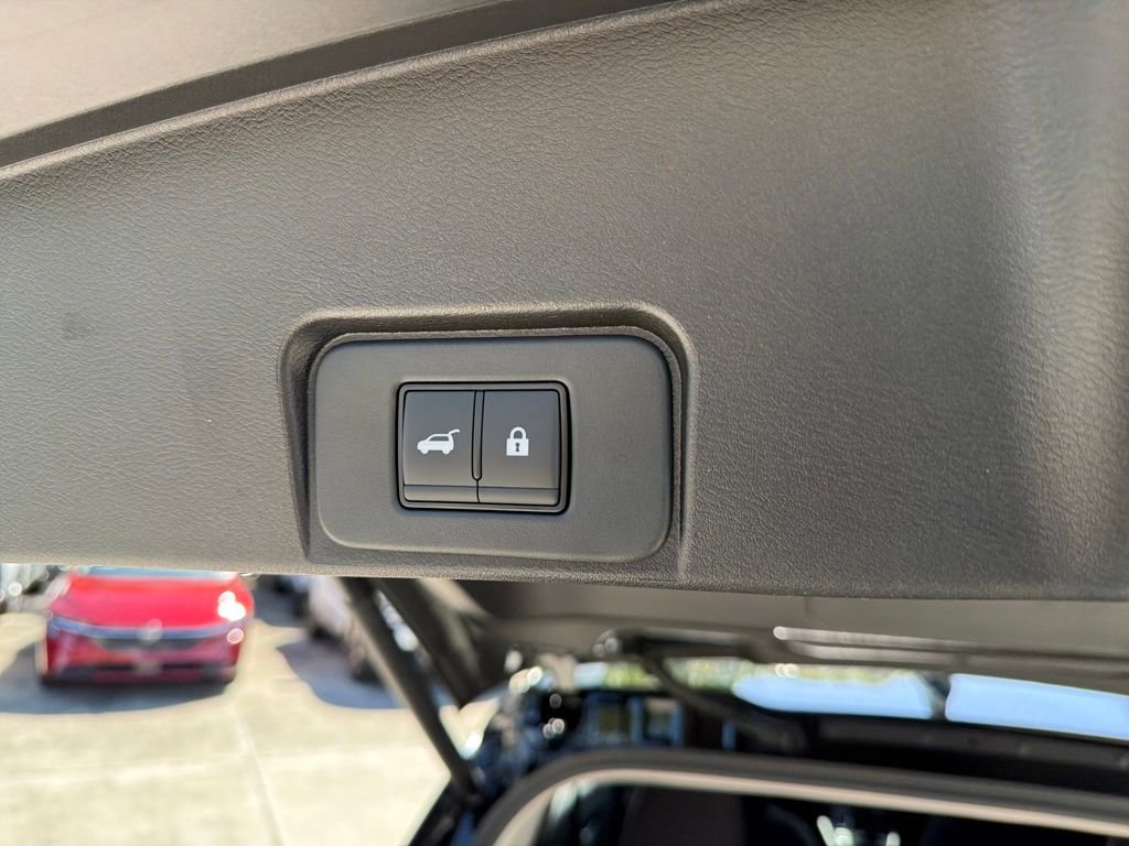 New 2026 Nissan Rogue SV image 31