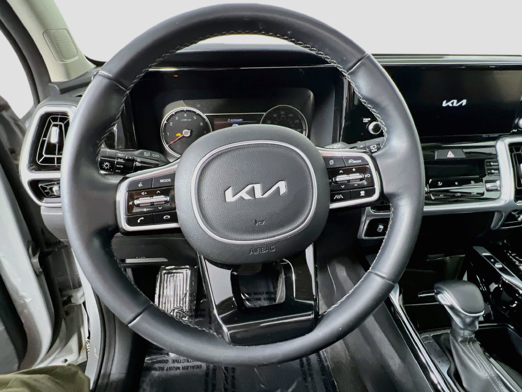 Used 2022 Kia Sorento SX AWD/4WD image 10