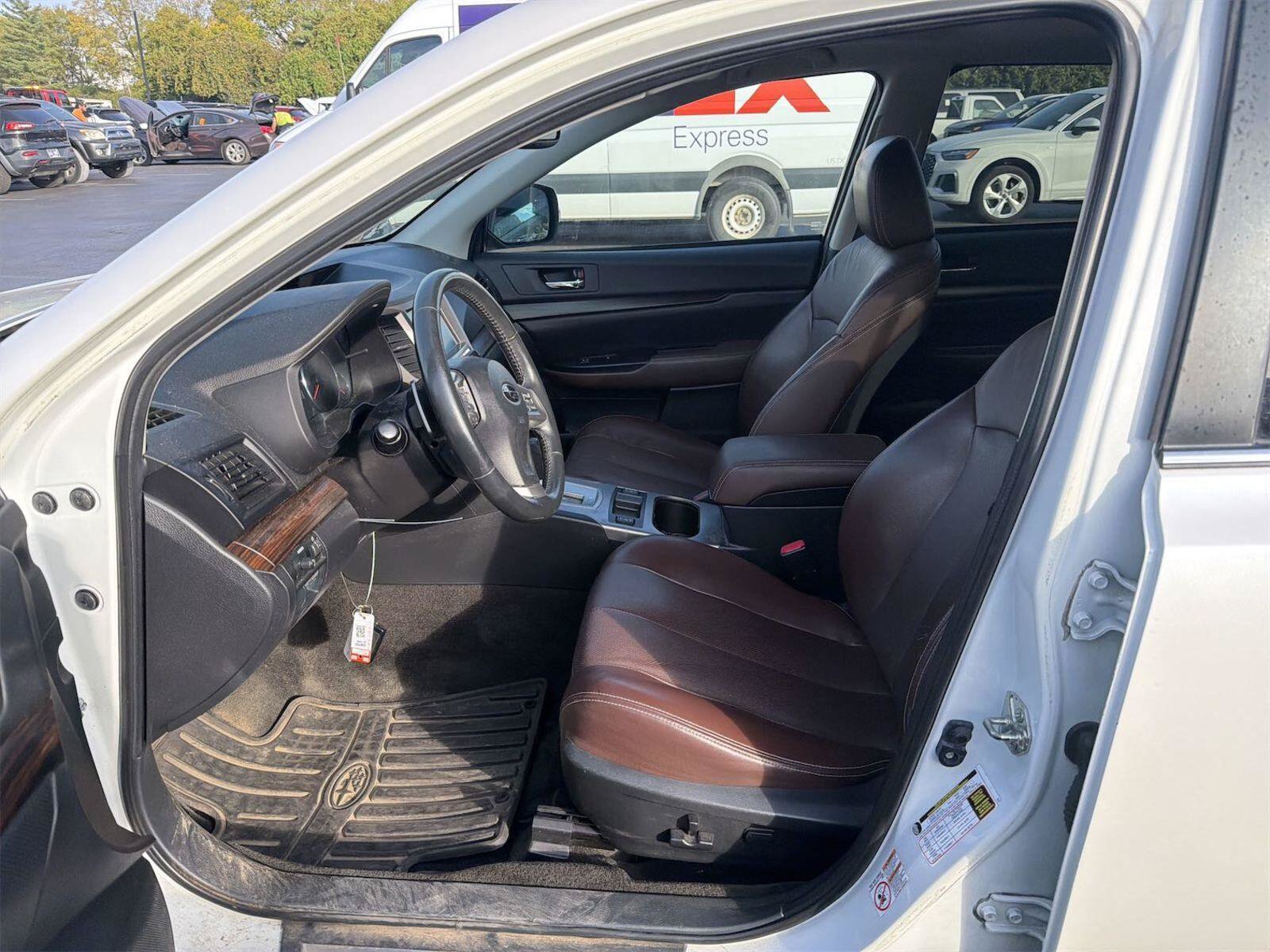 Used 2014 Subaru Outback 2.5i Limited AWD/4WD image 15
