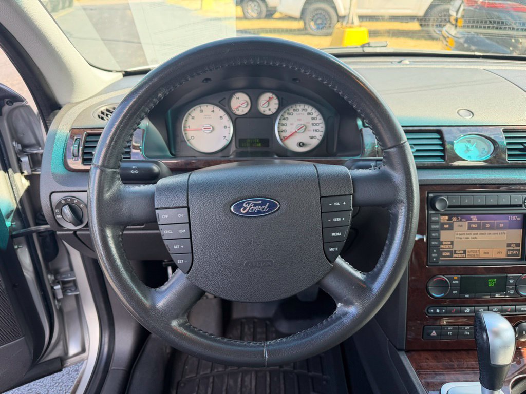Used 2007 Ford Five Hundred Limited FWD image 13