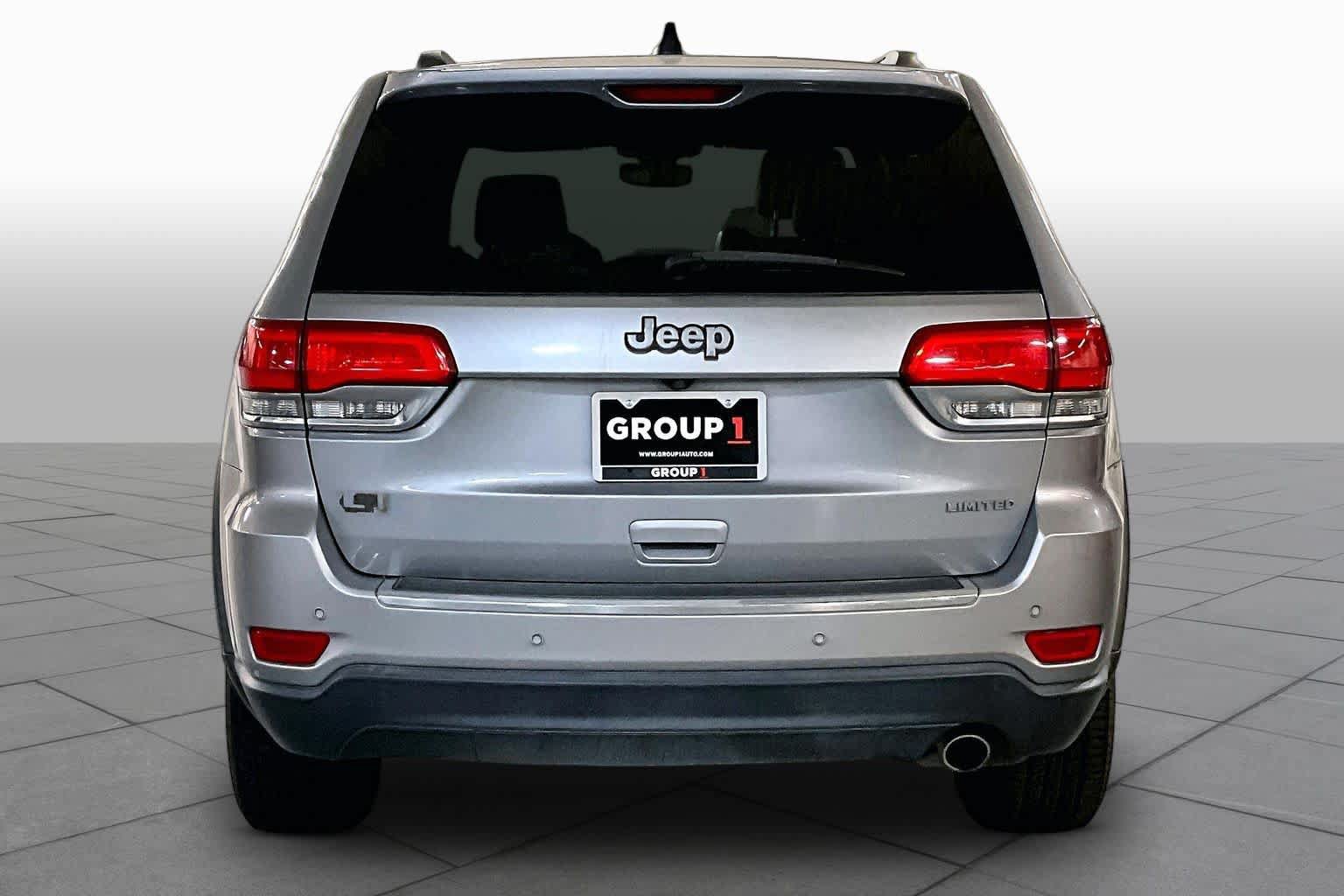 Used 2017 Jeep Grand Cherokee Limited RWD image 5