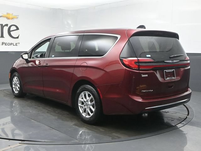 Used 2023 Chrysler Pacifica Touring-L FWD image 38
