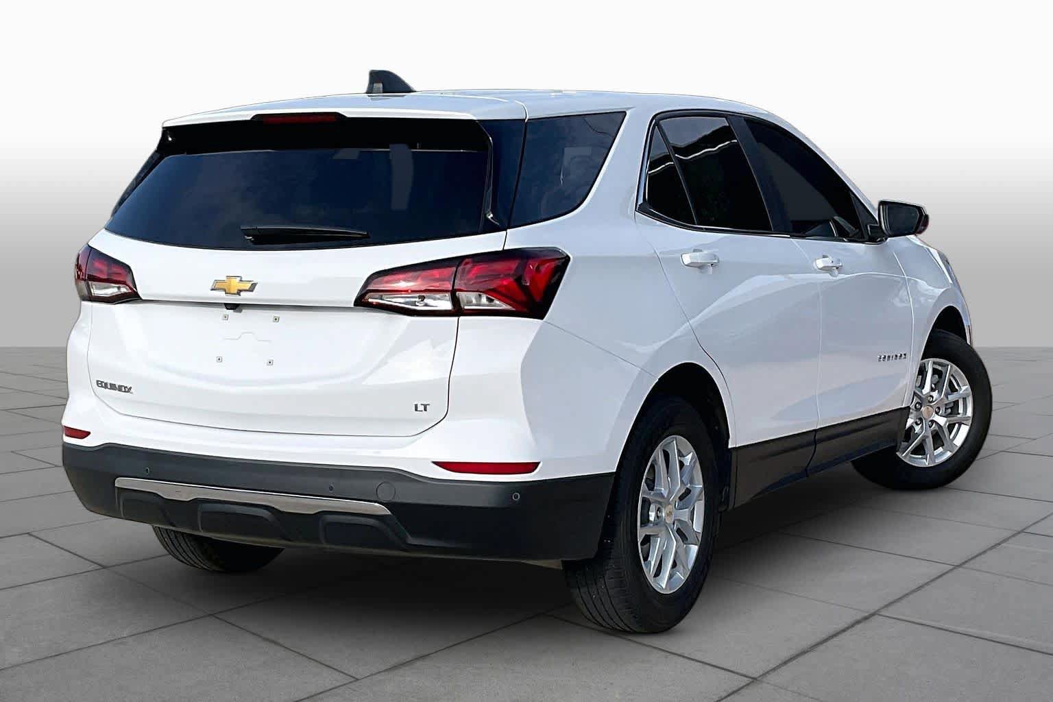Used 2024 Chevrolet Equinox LT FWD image 14