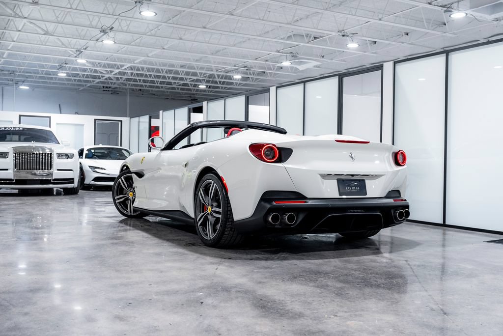 Used 2020 Ferrari Portofino RWD image 19