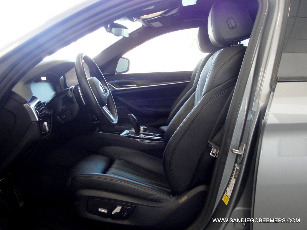 Used 2023 BMW 540i w/ M Sport Package RWD image 35