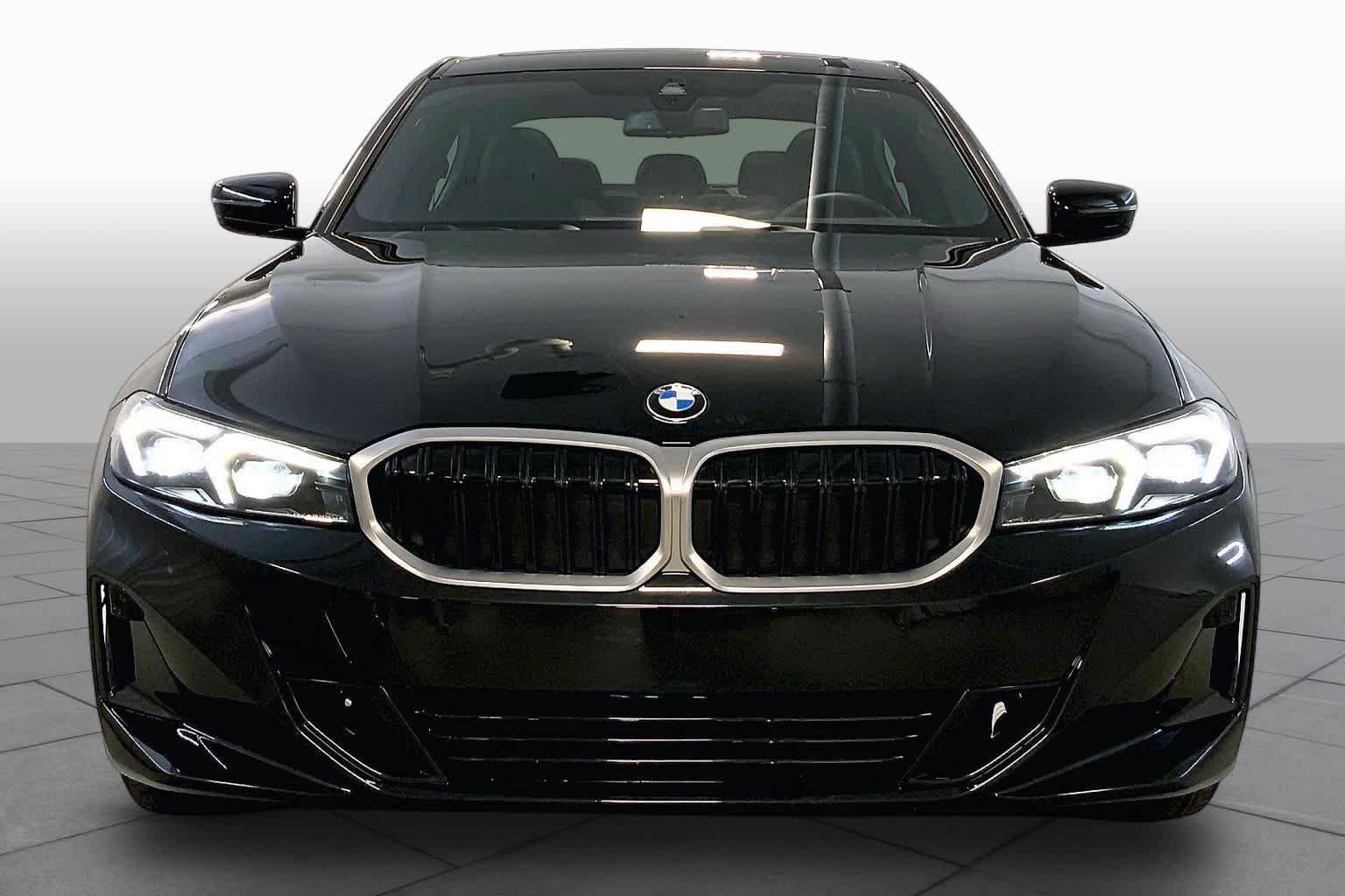 Used 2024 BMW 330i xDrive Sedan w/ Premium Package AWD/4WD image 3