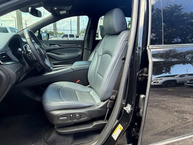 Used 2024 Buick Enclave Essence w/ Sport Touring Edition FWD image 12