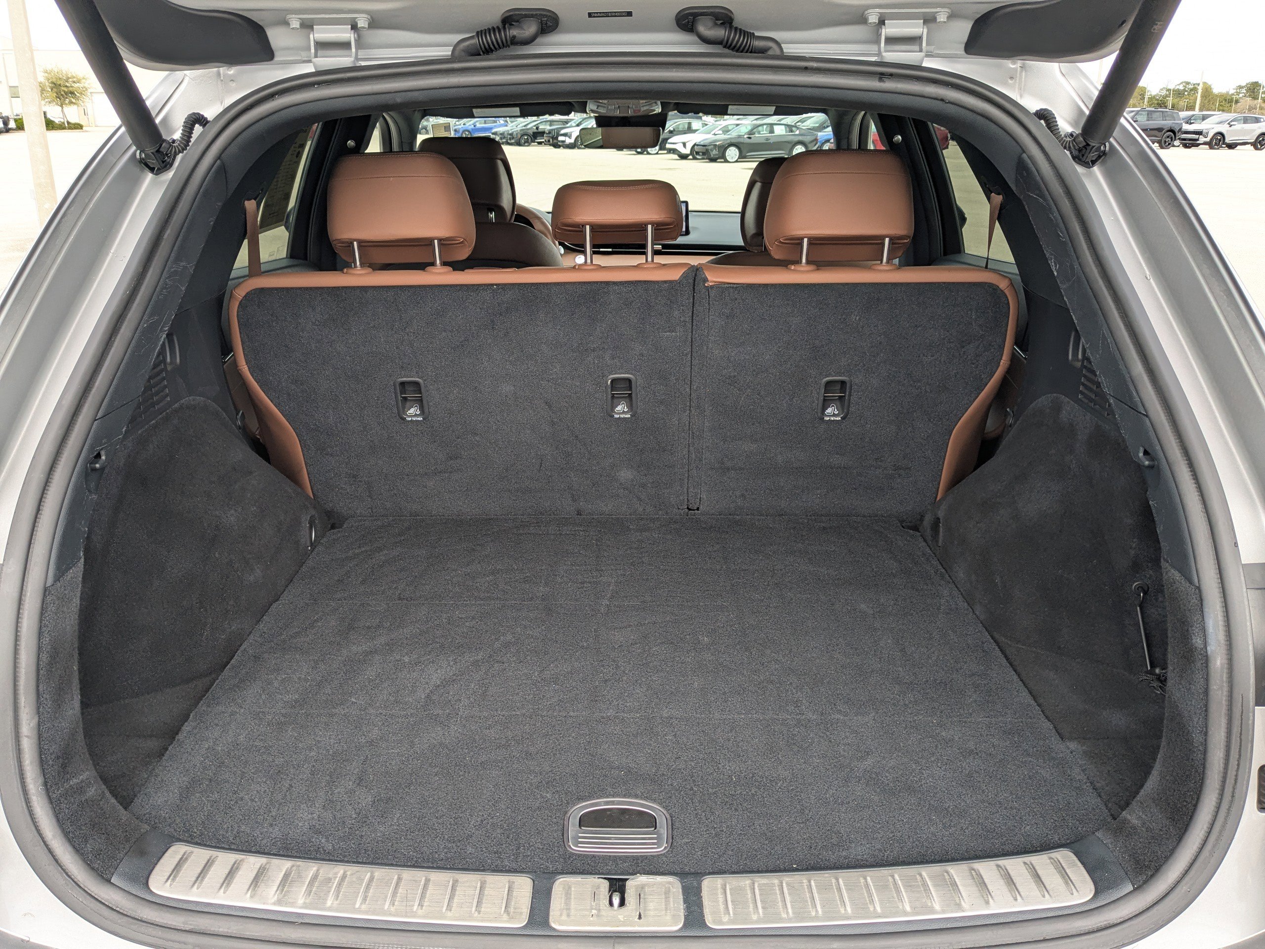 Used 2024 Genesis GV70 2.5T w/ Advanced Package image 14