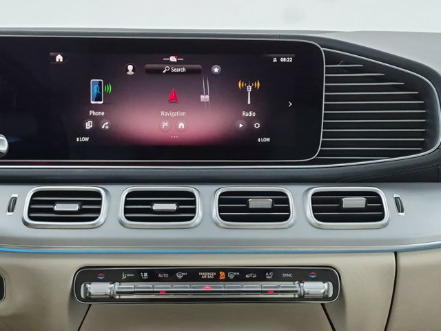 Used 2025 Mercedes-Benz GLS 450 4MATIC image 15