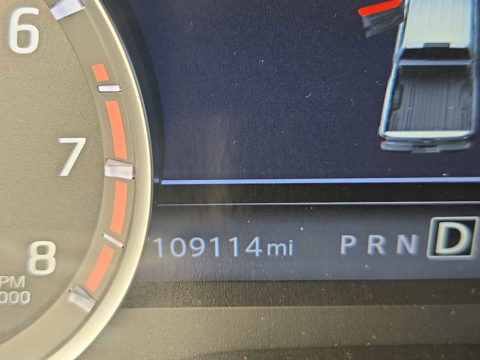 Used 2022 Nissan Titan S image 23