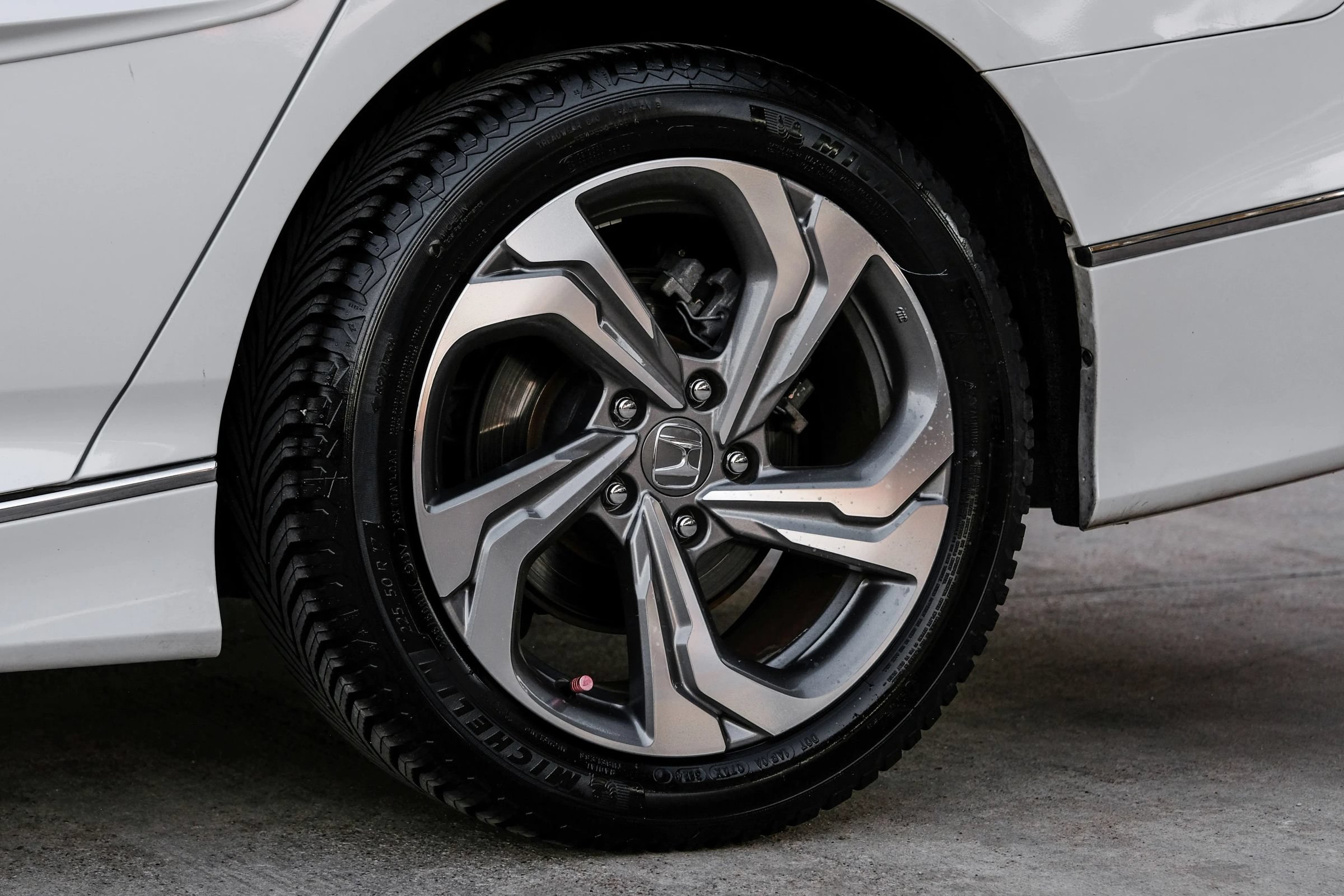 Used 2018 Honda Accord EX-L image 56