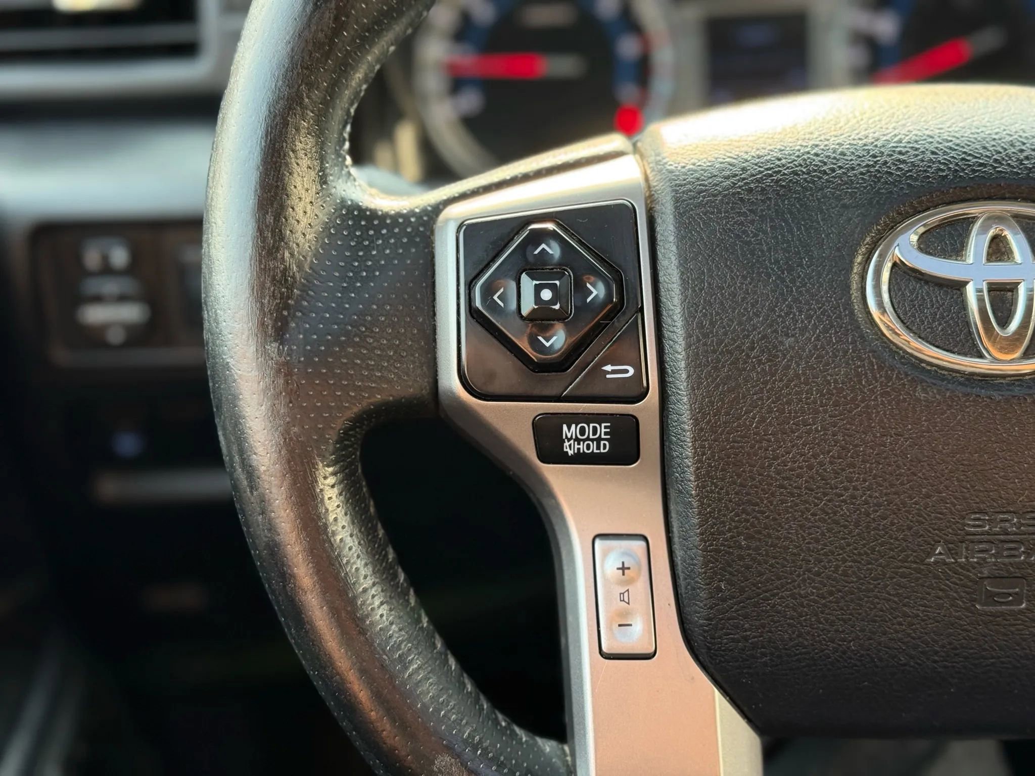Used 2016 Toyota 4Runner Limited AWD/4WD image 22