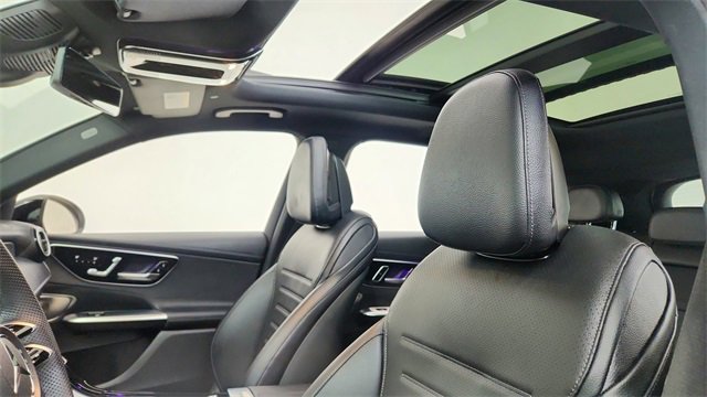 Used 2024 Mercedes-Benz GLC 300 4MATIC w/ AMG Line image 32