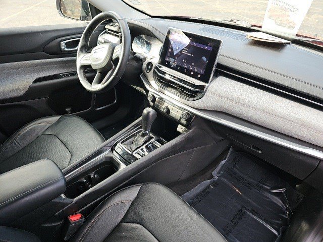 Used 2022 Jeep Compass Latitude image 14