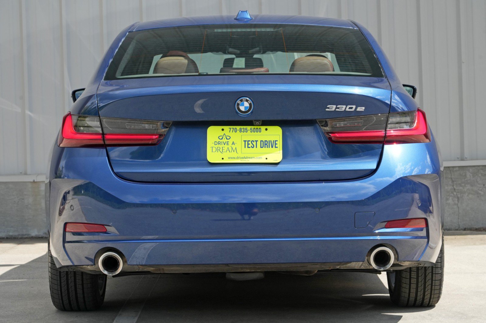 Used 2023 BMW 330e w/ Premium Package RWD image 11