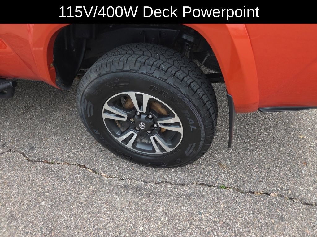 Used 2016 Toyota Tacoma TRD Sport AWD/4WD image 8