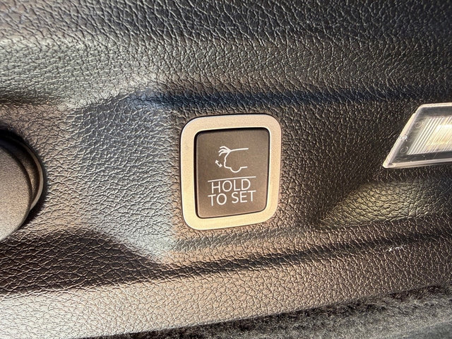Used 2023 Jeep Grand Cherokee L Summit image 22