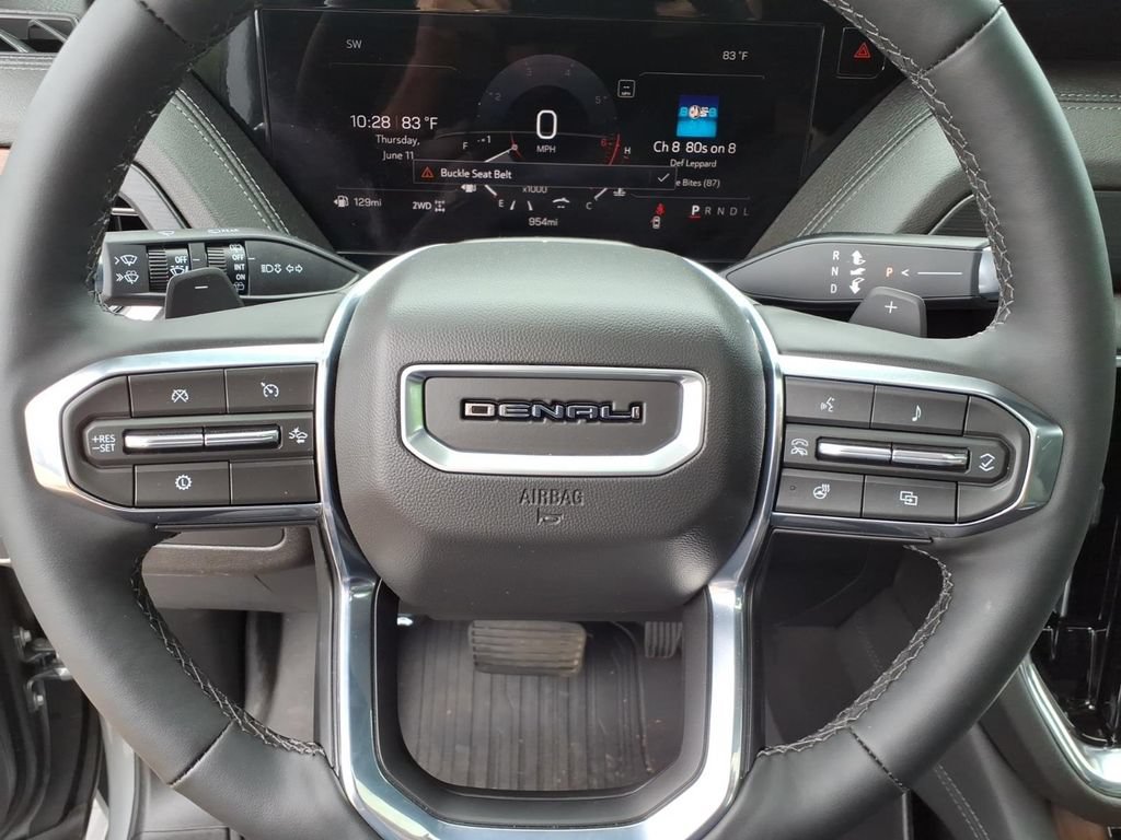 Used 2026 GMC Yukon Denali w/ Sun & Power Step Package AWD/4WD image 25