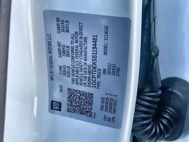 Certified 2025 Chevrolet Colorado Z71 w/ Z71 Convenience Package 2 image 25