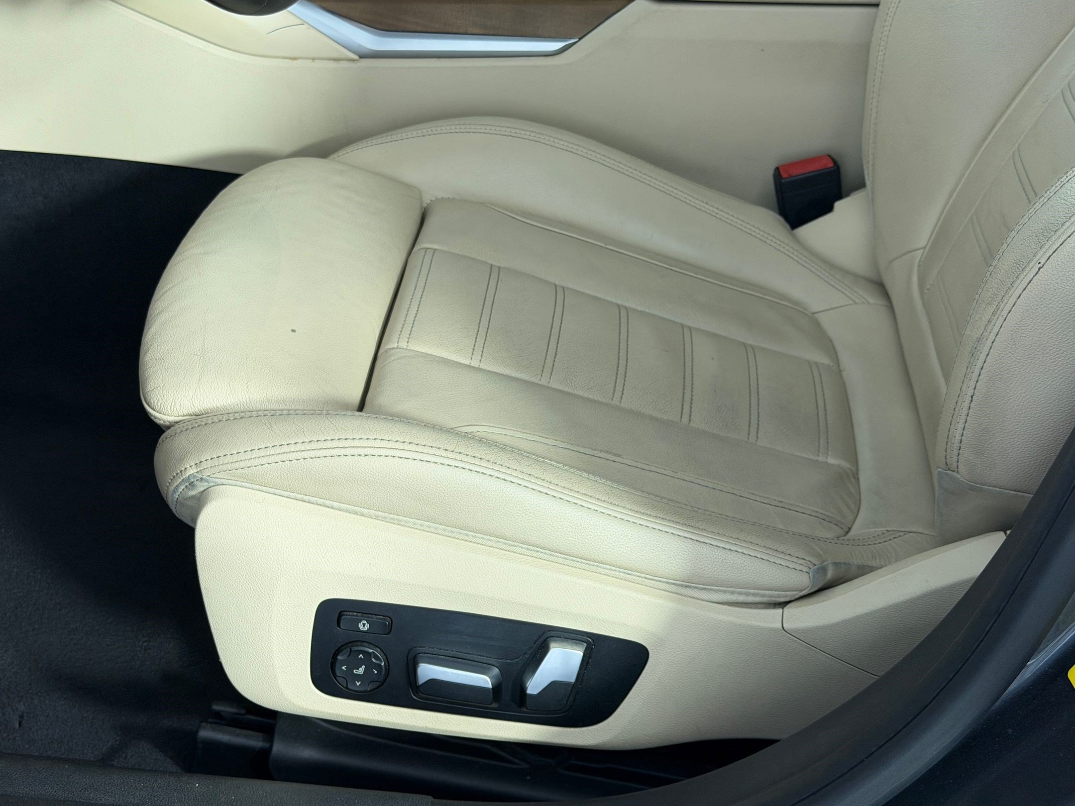 Used 2020 BMW 330i Sedan w/ Convenience Package RWD image 13