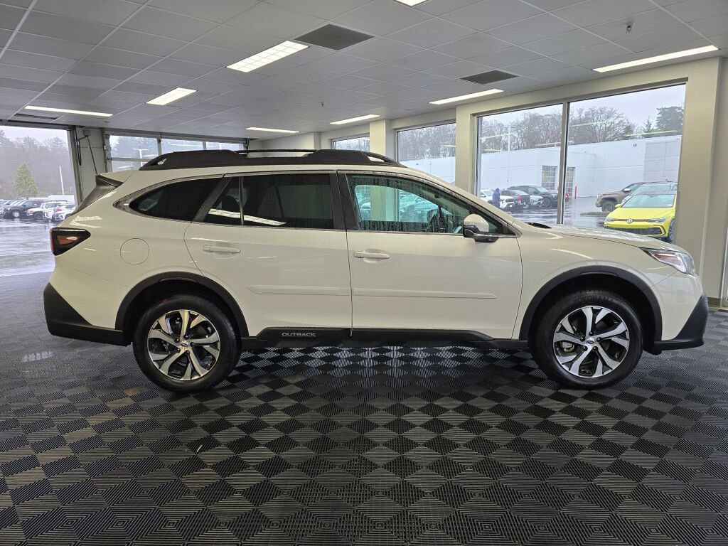Used 2022 Subaru Outback Limited image 2