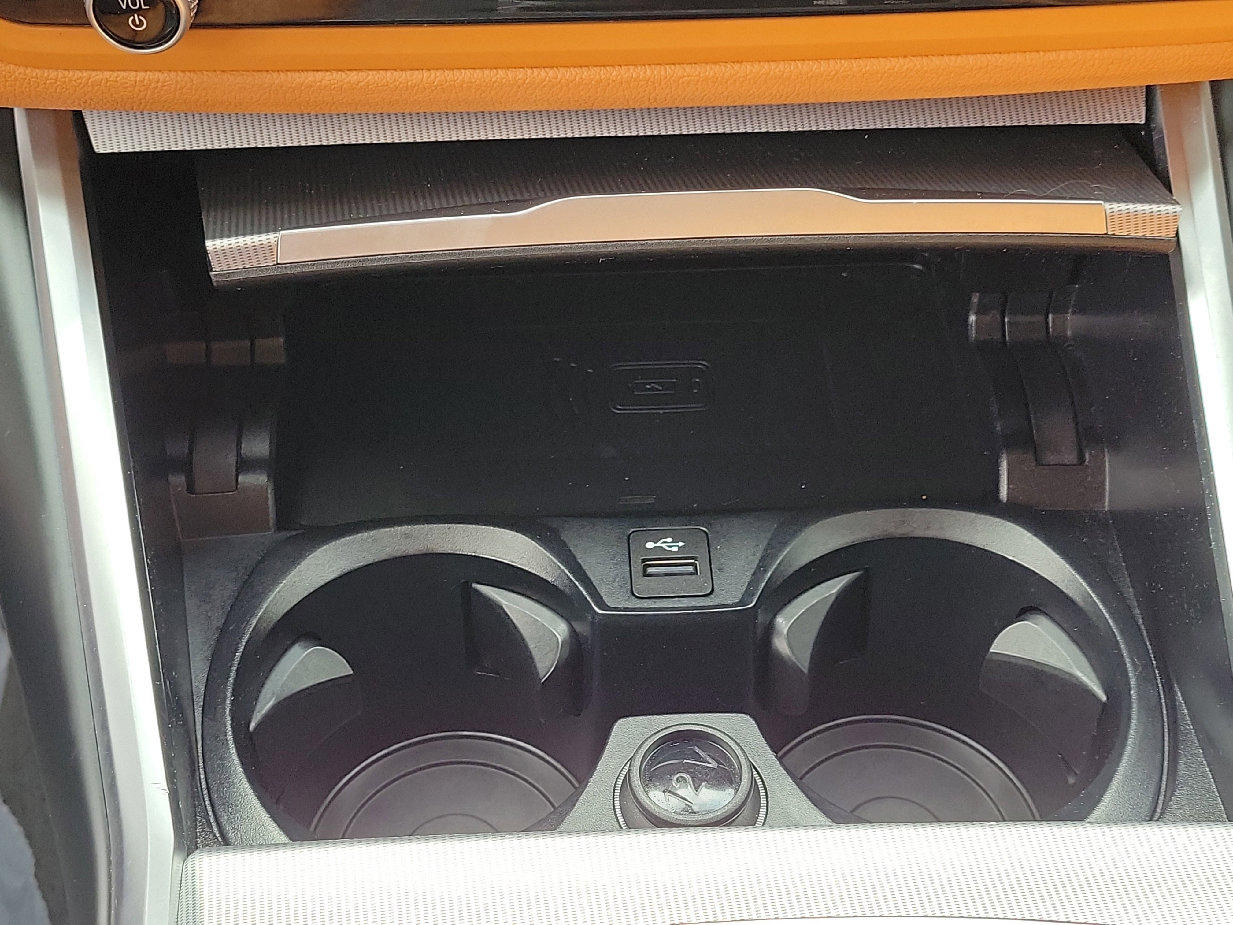 Used 2024 BMW M340i w/ Driving Assistance Package image 25