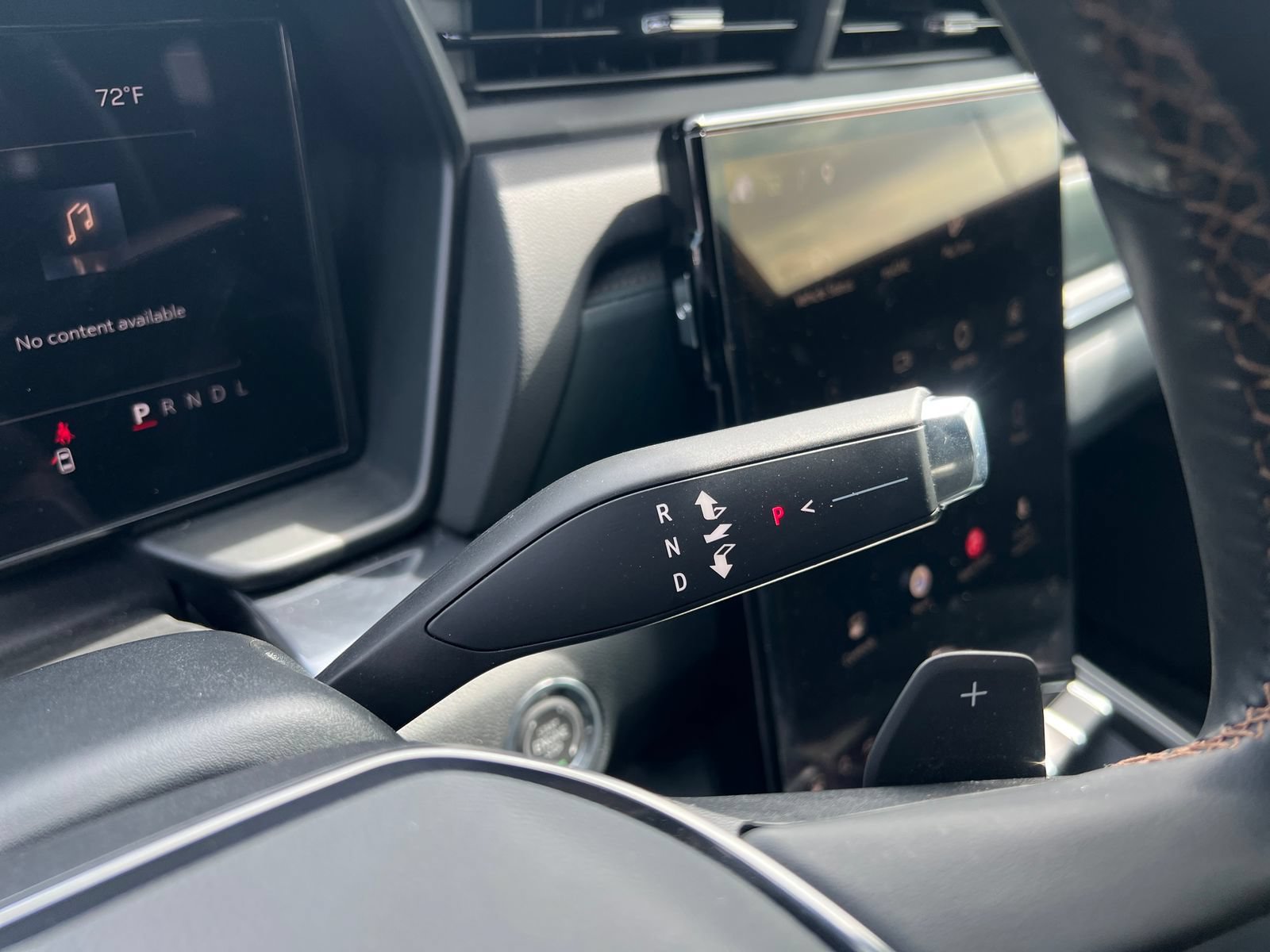 New 2026 GMC Terrain AT4 w/ LPO, Black Badging Package AWD/4WD image 27