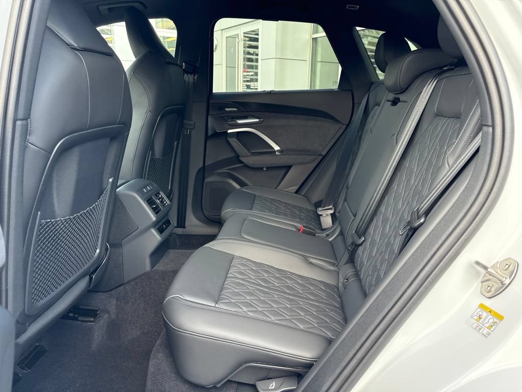 New 2026 Audi SQ5 Premium Plus AWD/4WD image 32