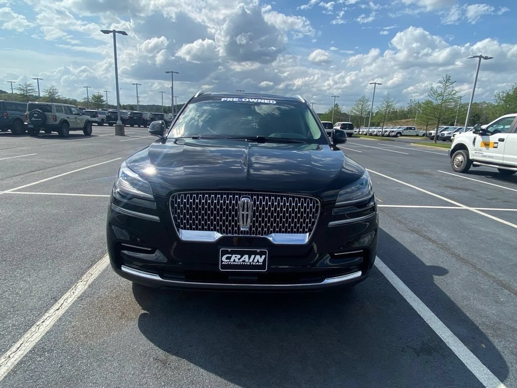 Used 2023 Lincoln Aviator AWD w/ Premium Package image 2