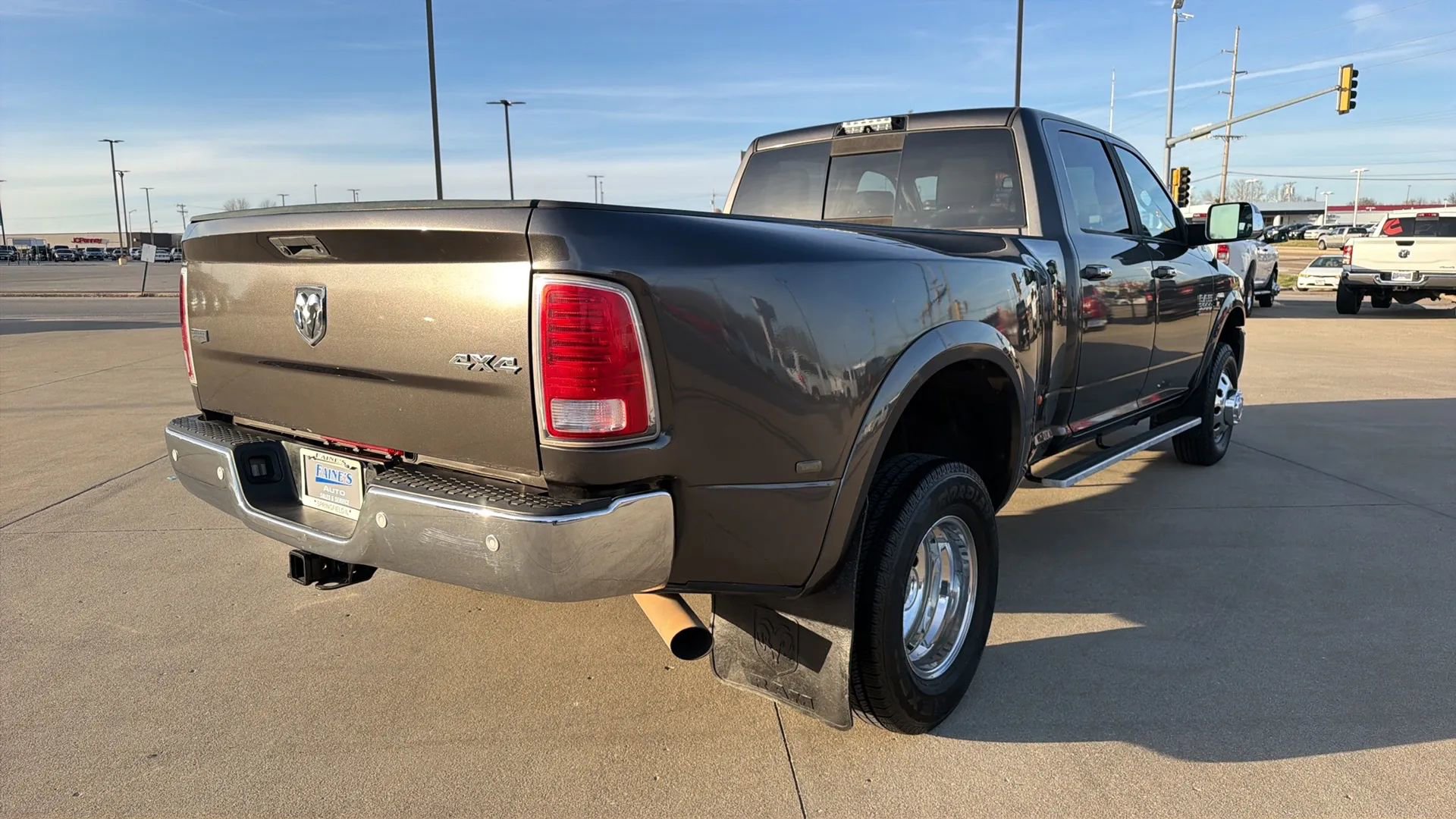 Used 2016 RAM 3500 Laramie image 21