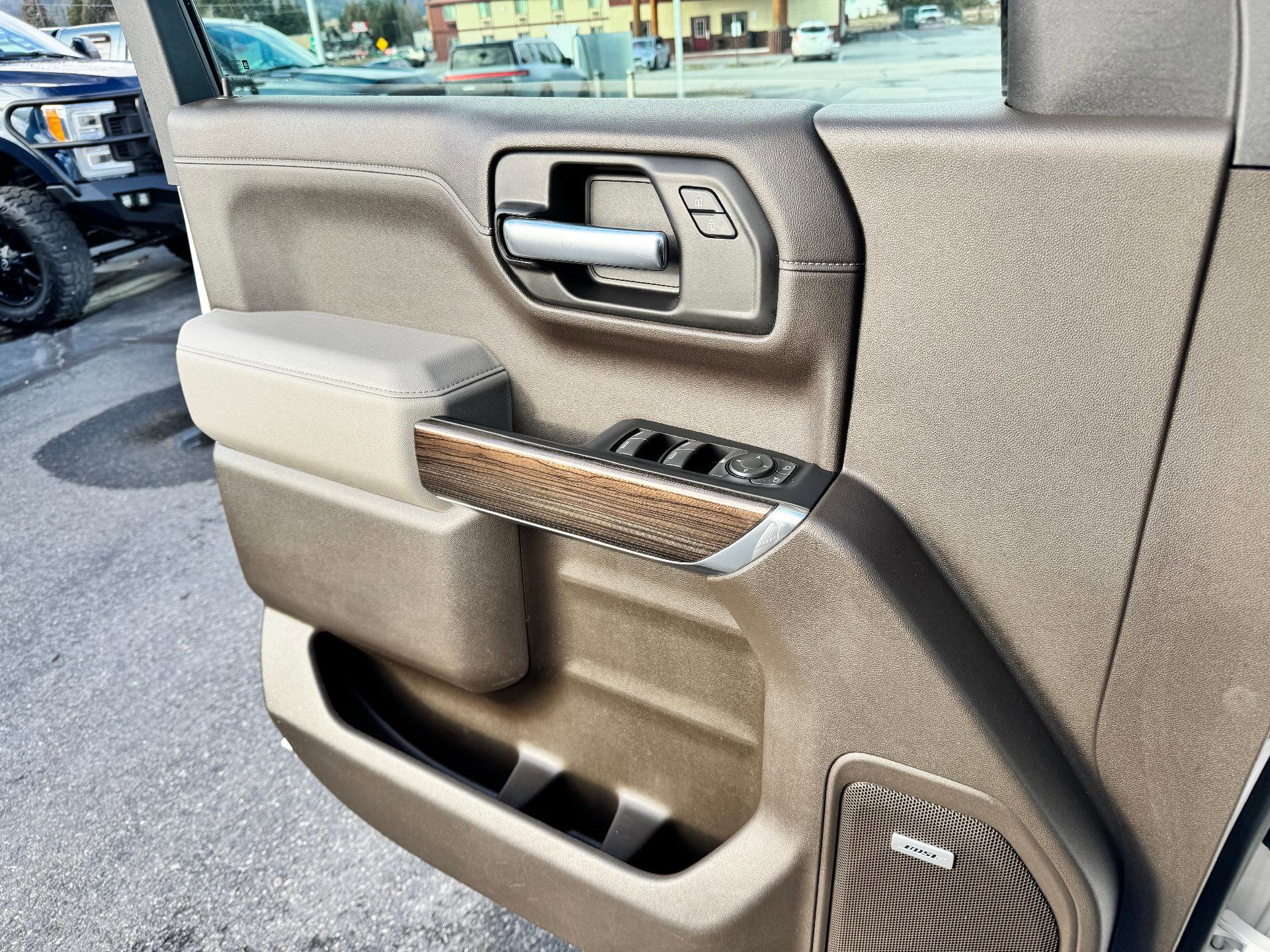 Used 2022 Chevrolet Silverado 1500 LT Trail Boss w/ Convenience Package II image 27