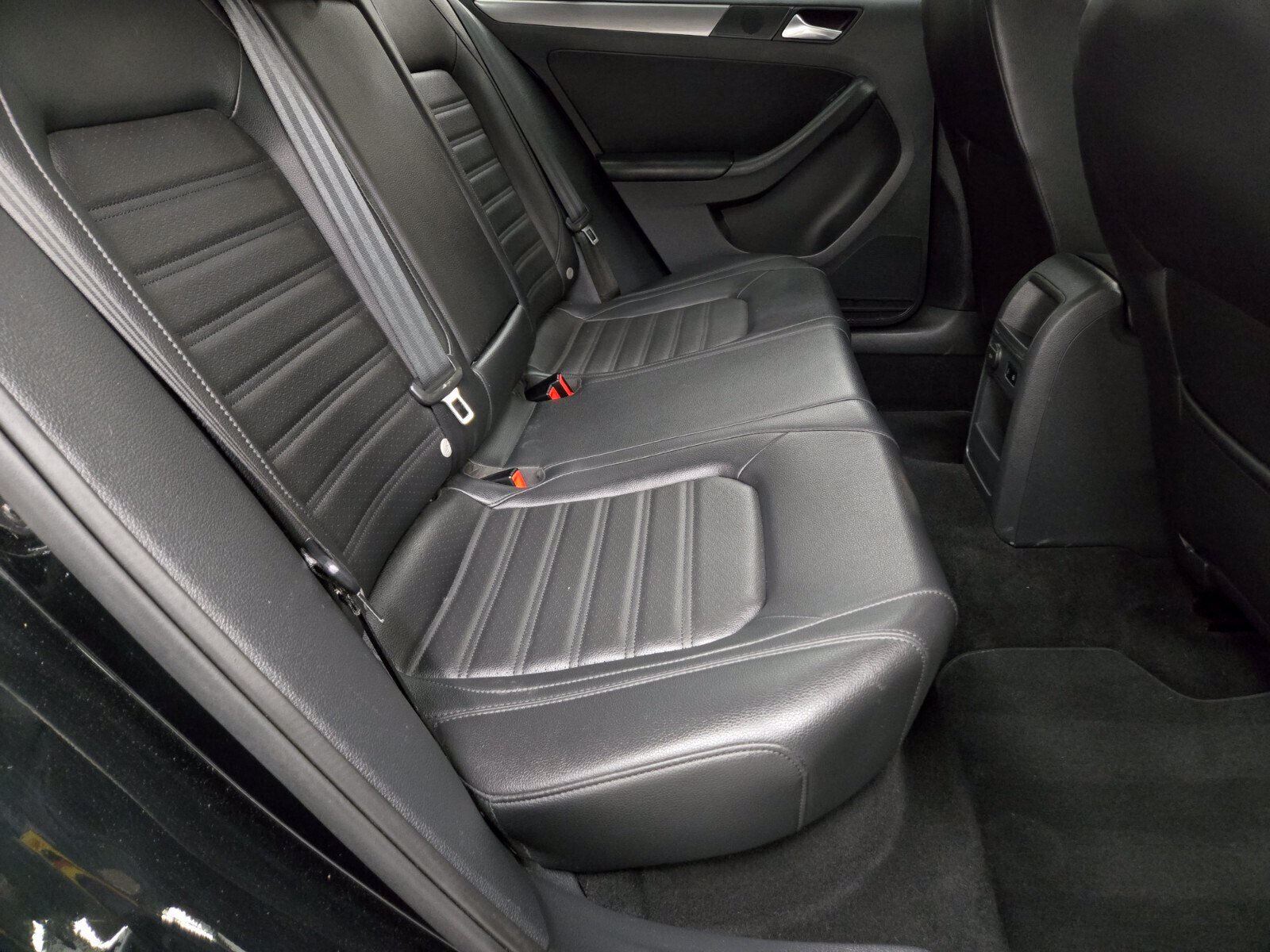 Used 2013 Volkswagen Jetta SEL FWD image 12