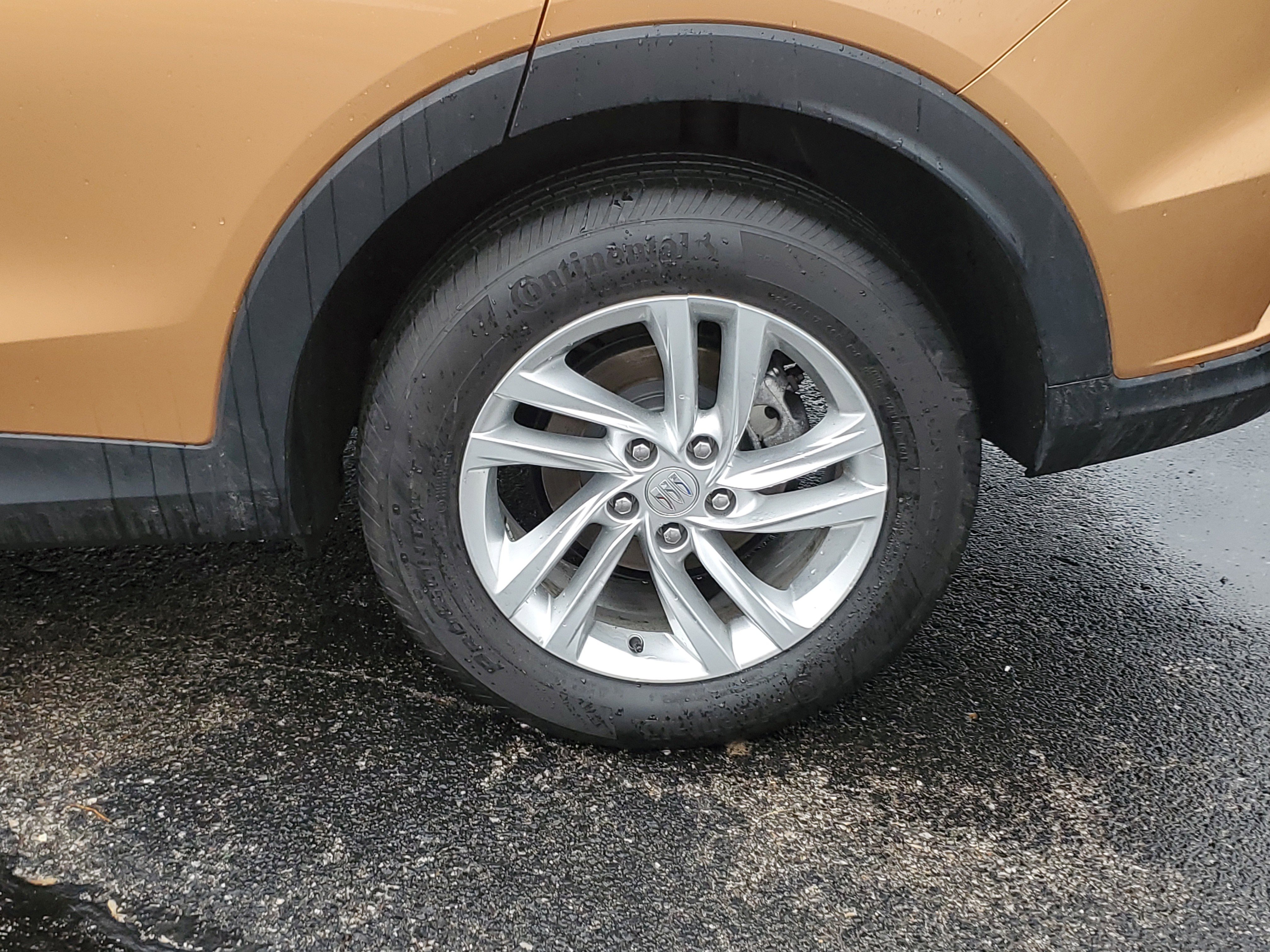 Used 2024 Buick Envista Preferred w/ Advanced Safety Package image 9