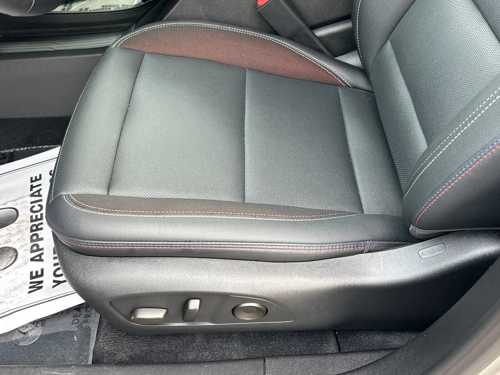 Used 2024 Chevrolet Equinox EV RS FWD image 10
